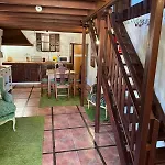 Oasis Hill Botanical Garden Lodge *